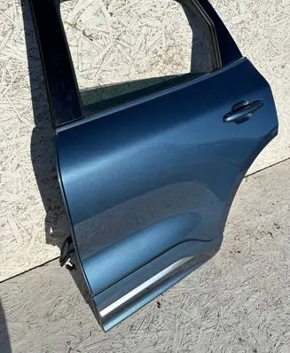 Ford Kuga III Rear door