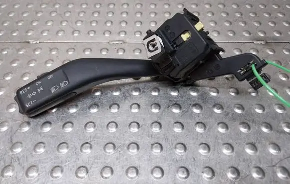 Ford Fusion Indicator stalk S26380251 6S6T13335AA