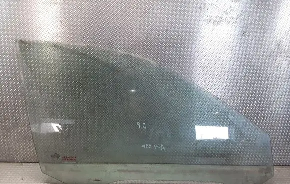 Audi A4 S4 B5 8D Front door window glass four-door