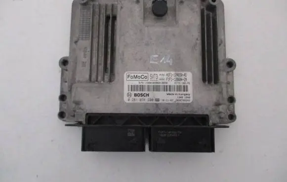 Ford Focus Engine control unit/module F1F112B684ZA H1F112A650AD 0281034200