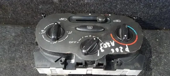 Peugeot 206 Climate control unit 1068901