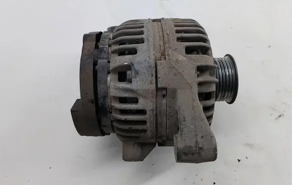 Opel Zafira A Generator/alternator 90561971