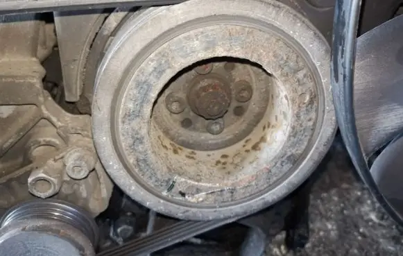 Audi A4 S4 B5 8D Crankshaft pulley