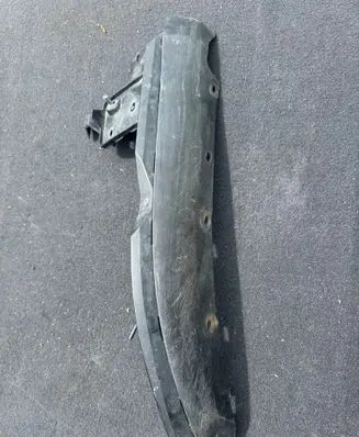 Citroen C5 Front bumper lip 9681053277