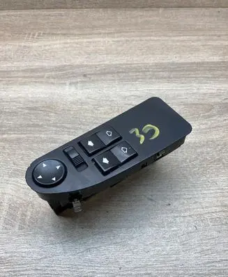 BMW 5 E39 Electric window control switch 8368988 073284