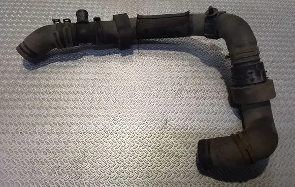 Volkswagen Transporter - Caravelle T5 Engine coolant pipe/hose 7E0122051E