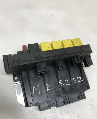 Mercedes-Benz S W220 Fuse module