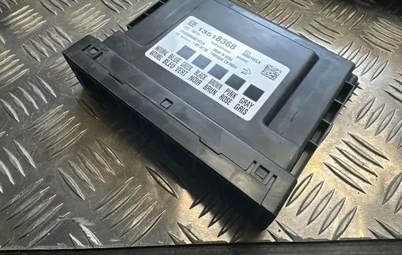 Opel Insignia B Comfort/convenience module 13518368 F00HJ01760 8360100000000X