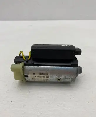 BMW 5 E39 Seat adjustment motor 0130002503 67318352192