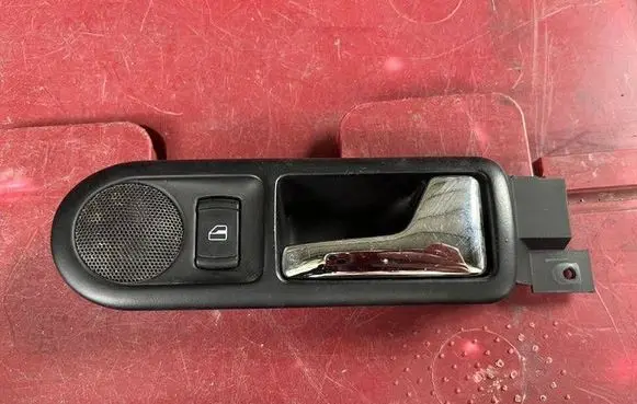 Volkswagen PASSAT B5 Front door interior handle 3B0035411 3B0839114