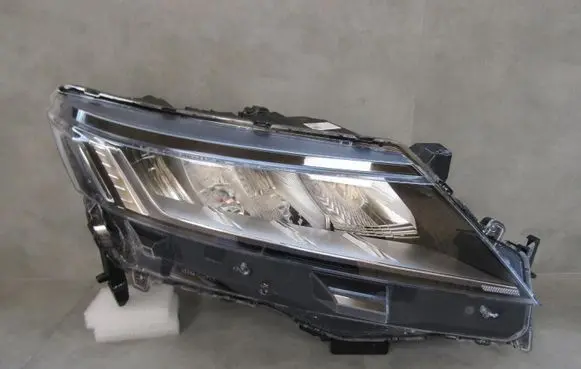 Mitsubishi ASX Headlight/headlamp 67436326