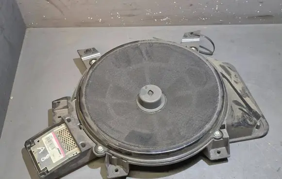 Audi A8 S8 D3 4E Subwoofer speaker 4E0035412D 373061002 280382002