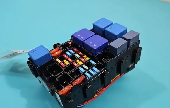 Fuse box set