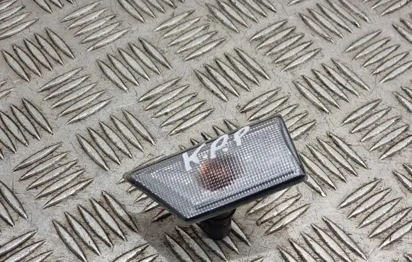 Opel Signum Front fender indicator light 084421413L