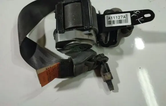 Chevrolet Captiva Front seatbelt 0435137