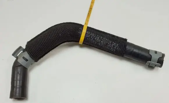 Mercedes-Benz A W169 Engine coolant pipe/hose