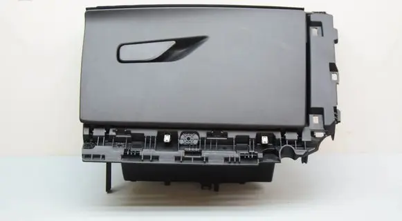 Glove box