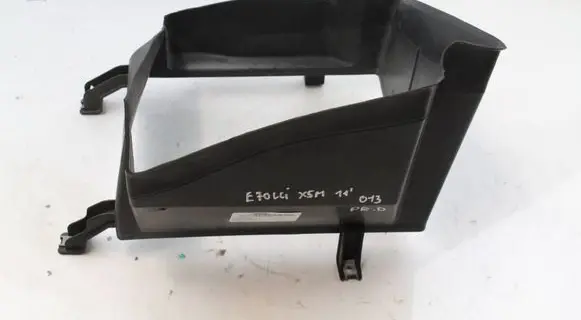 BMW X5M E70 Intercooler air channel guide 7205946 51717205946