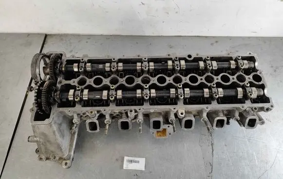 BMW 7 E65 E66 Engine head 11127806059 11127794921 7806059