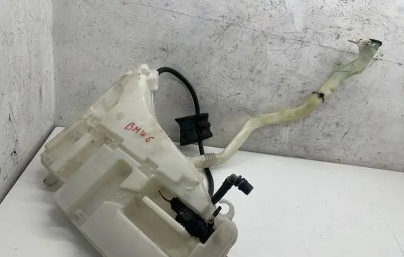 BMW 6 F06 Gran coupe Windshield washer fluid reservoir/tank 13264011 7269663 8050439