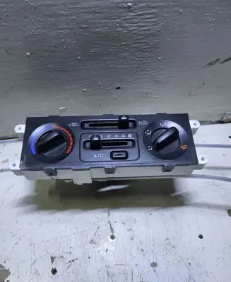 Subaru Forester SF Climate control unit