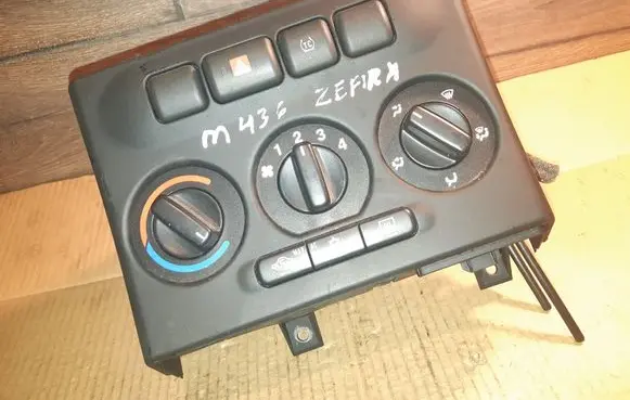 Opel Zafira A Climate control unit 90589777 2PA66GF15