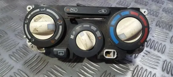Nissan Micra Climate control unit 27520AX721 27520-AX721