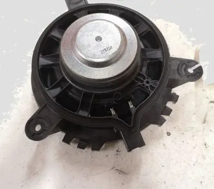 Volvo V40 Front door speaker 30657445