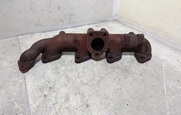 KIA Sorento Exhaust manifold