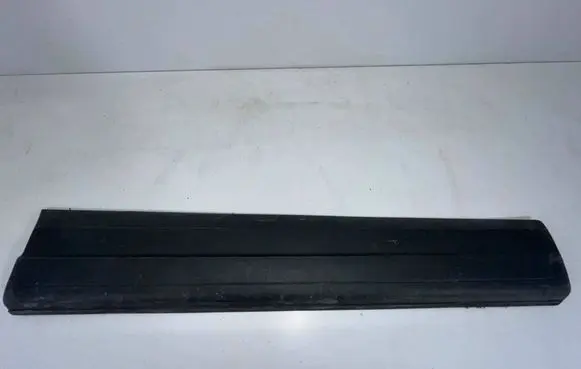 Volkswagen Tiguan Front door trim (molding) 5N0854940A