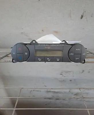 Ford Mondeo Mk III Climate control unit 3C7T18C612AJ