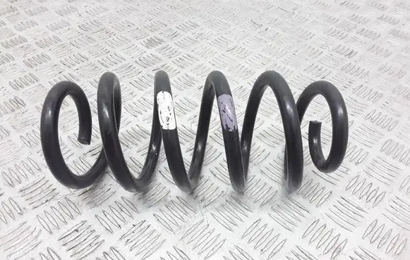 Mercedes-Benz C W205 Front coil spring