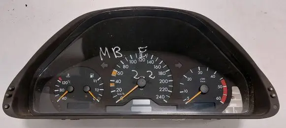 Mercedes-Benz E W210 Speedometer (instrument cluster) 2105401448 110008898002