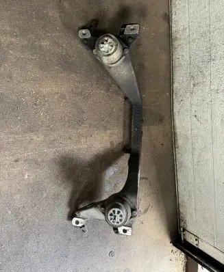 Audi Q7 4L Front subframe 7L6199207B
