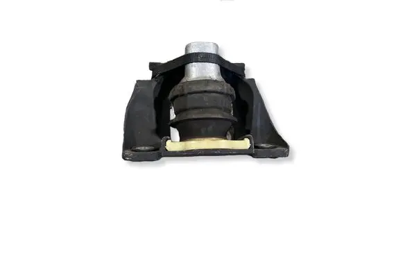 Volvo XC90 Engine mount bracket 31480353