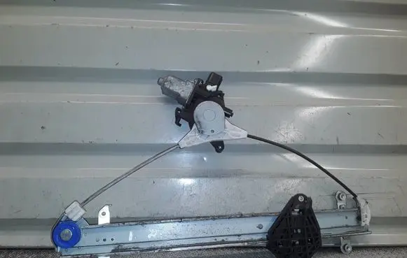 Subaru Impreza III Front door window regulator with motor