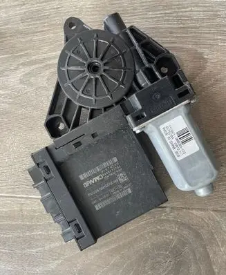 Volvo XC60 Front door window regulator motor 31674756