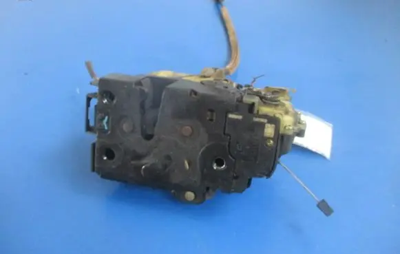 Seat Leon (1M) Rear door lock Y3B4839016M