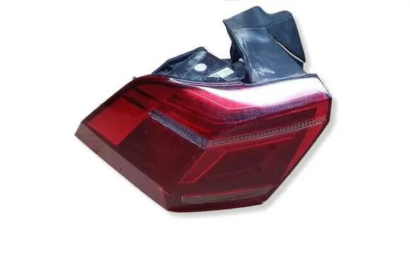 Volkswagen Tiguan Rear/tail lights 5NA945207J 00214953 0021488208