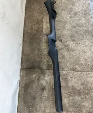 Front sill trim cover