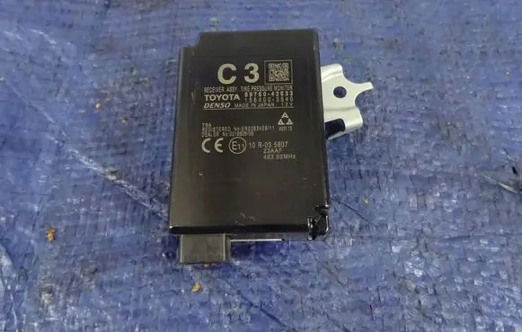 Toyota RAV 4 (XA40) Tire pressure control unit 8976042033