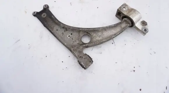 Volkswagen PASSAT B7 Front lower control arm/wishbone