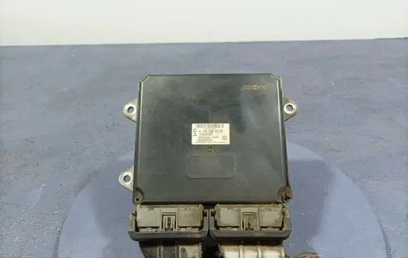 Mitsubishi Colt Engine control unit/module ECU 1860A441