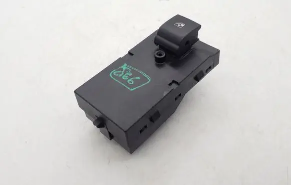 Buick Encore I Electric window control switch 13305370