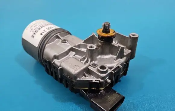 Seat Ibiza IV (6J,6P) Wiper motor 0390241551 IMPRK1560218