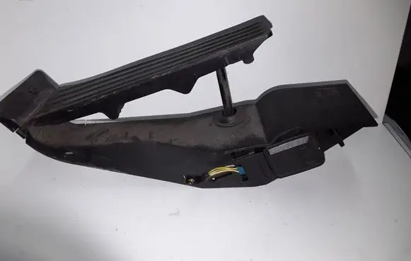 BMW 1 E81 E87 Accelerator throttle pedal 3542676693102 25916010