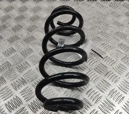 Volvo XC40 Rear coil spring 31658707