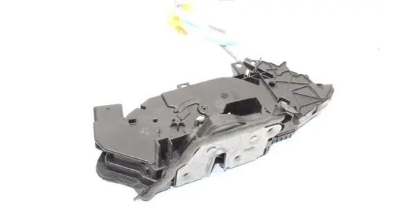 BMW 1 F40 Front door lock 7956148