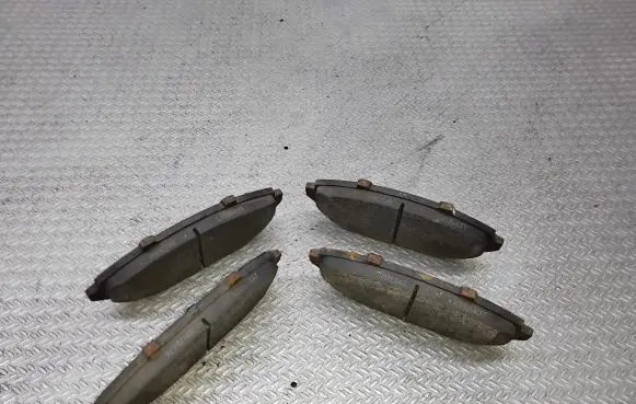 Lincoln Town Car Brake pads (front) 