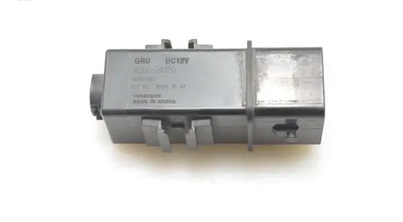 Hyundai i30 Glow plug pre-heat relay 368332A000